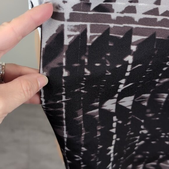 3/$20 Dex Split Back Tunic Blouse Ombre Geometric Short Sleeve Grey Dolman Top - Picture 10 of 15